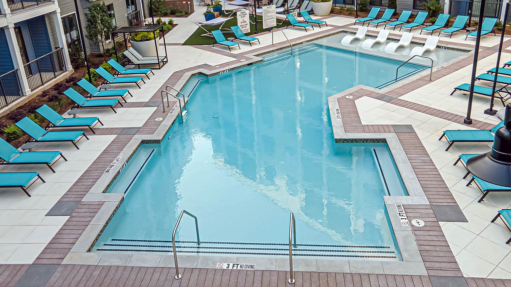 ki drone 005 - atlanta's commercial photographer an image of the stillhouse vinings swimming pool in cumberland, georgia taken by drone photographer karen images