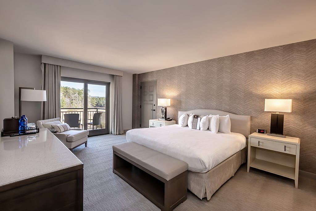 commercial_architecture_real estate photography_atlanta_interior_karenimages 2020 - 28 - atlanta's commercial photographer architectural photograph of the interior design of a bedroom at the lodge and spa at callaway gardens in pine mountain, georgia by atlanta architectural photographer karen images