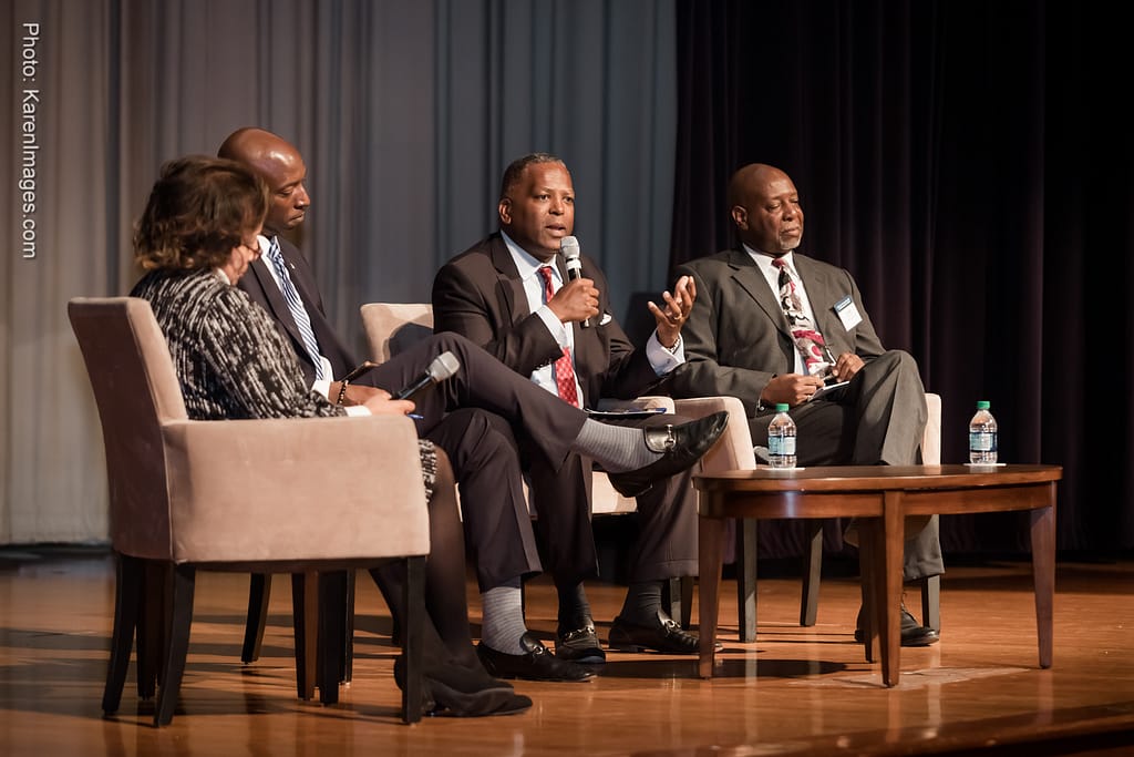 fhl bank_diversity in housing forum_.karen images 2019 - 243 - atlanta's commercial photographer an image of a group holding a panel discussion ata corporate event photographed by event photographer karen images