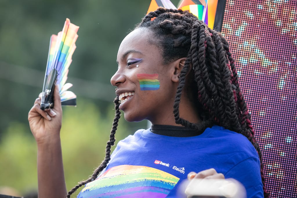 041 us bank-elavon_atl pride parade_karen images 2022 - 059 - atlanta's commercial photographer