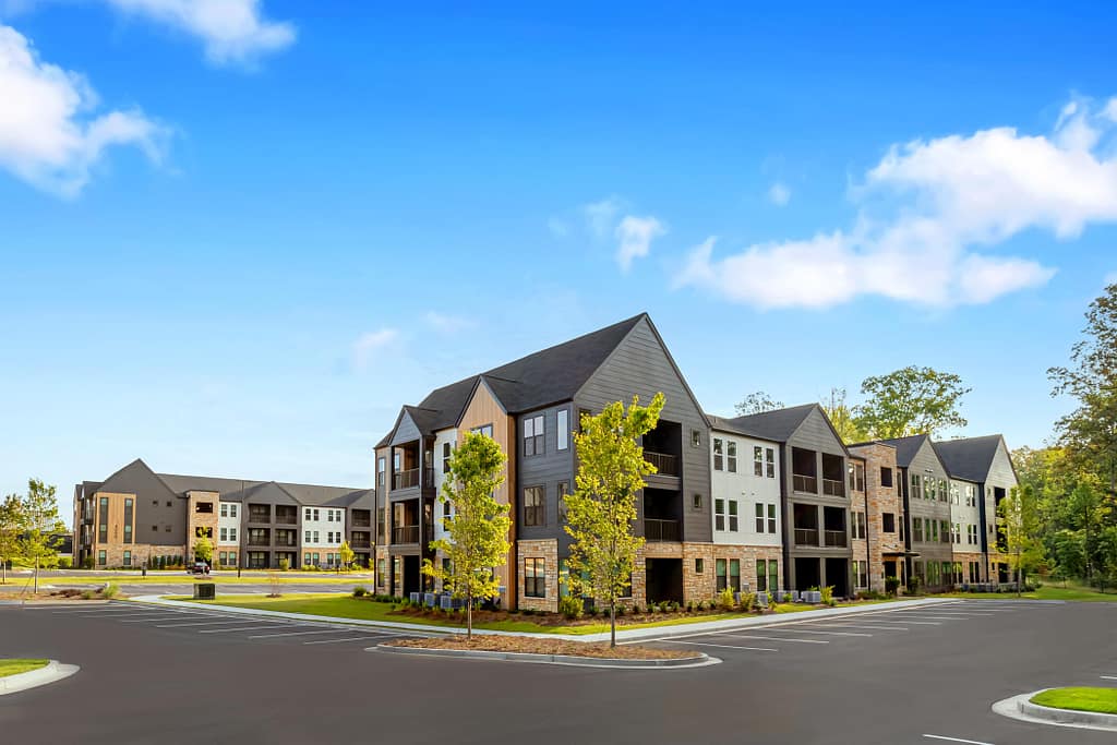 06 - oslo_mcshane construction_karen images 2024 -_ - atlanta's commercial photographer exterior of oslo on a sunny day by architectural photographer karen images