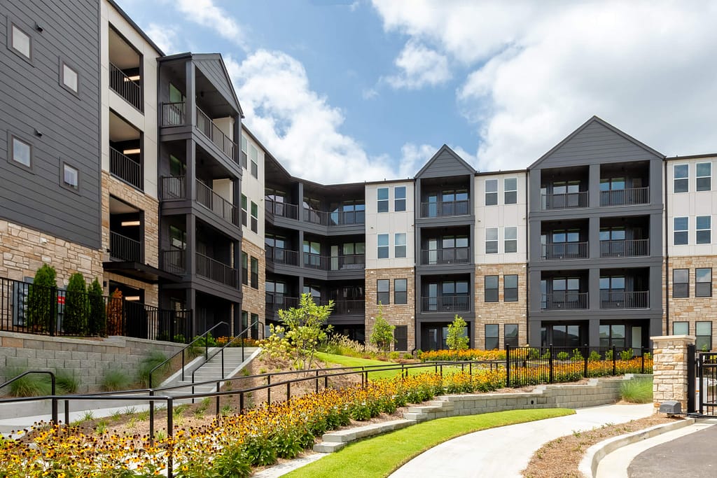 09 - oslo_mcshane construction_karen images 2024 -_ - atlanta's commercial photographer landscaping around amenities at oslo by architectural photographer karen images