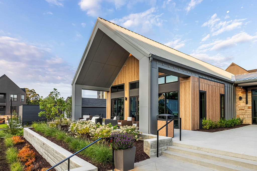 14 - oslo_mcshane construction_karen images 2024 -_ - atlanta's commercial photographer rear view of leasing office at oslo by architectural photographer karen images