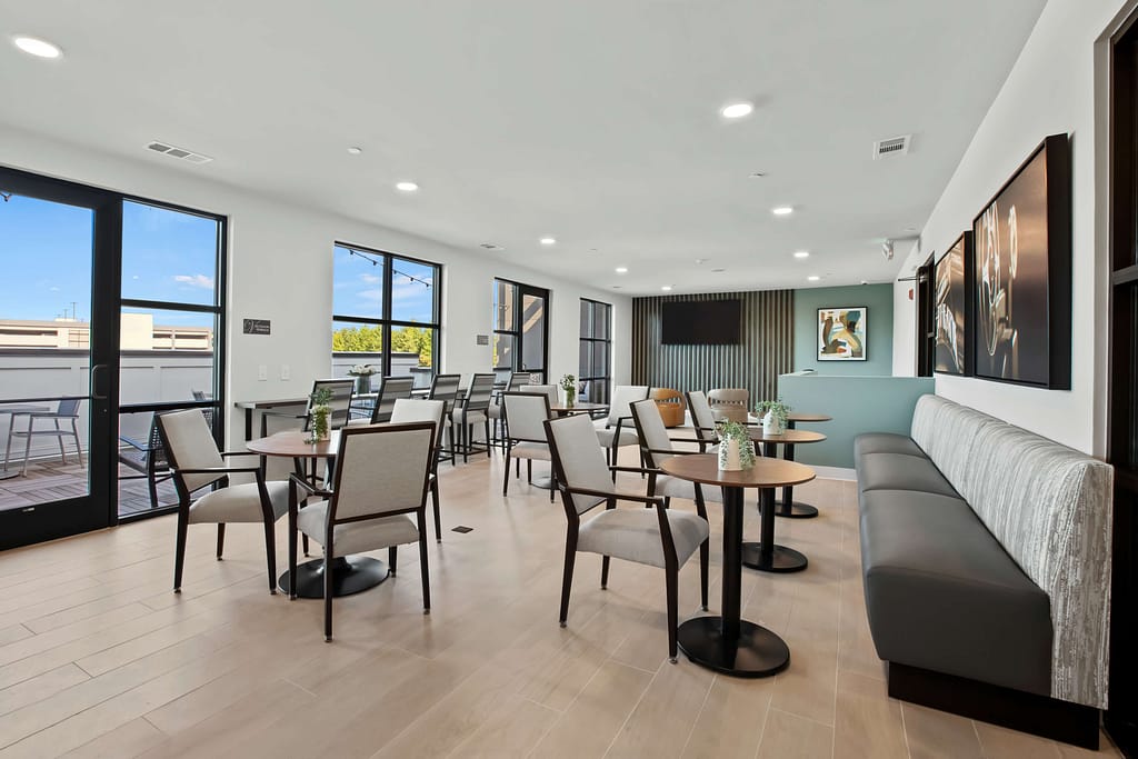 23 - mcshane_the veranda at assembly - atlanta's commercial photographer a community room at veranda at assembly a kitchen in a one bedroom model home at crofthouse photographed by architectural photographer karen images