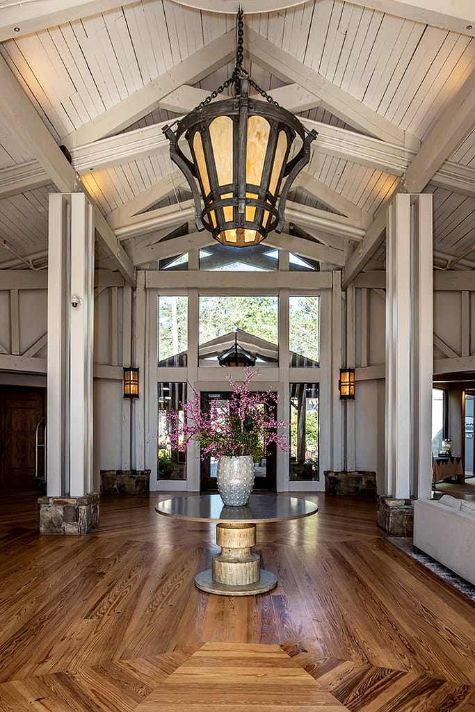 commercial_architecture_real estate photography_atlanta_interior_karenimages 2020 - 22 - atlanta's commercial photographer architectural photograph of the interior design of the foyer at the lodge and spa at callaway gardens in callaway gardens, georgia by atlanta architectural photographer karen images